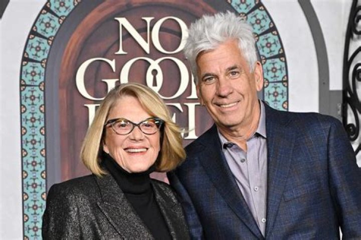 Who Is Linda Lavin? Wiki, Age, Height, Husband, Net Worth, Ethnicity