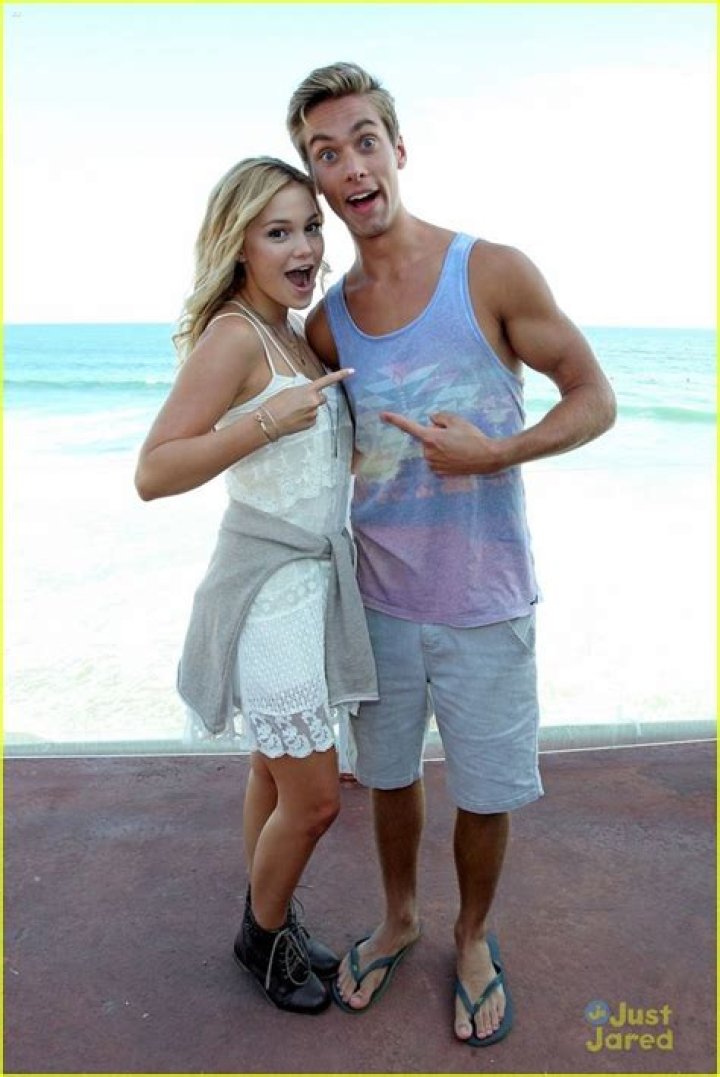 Who is Olivia Holt Dating – Olivia Holt's Boyfriend & Exes