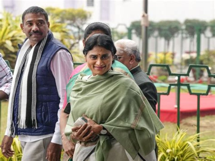 Y. S. Jagan Mohan Reddy's sister, Y. S. Sharmila Reddy Set to Join Congress