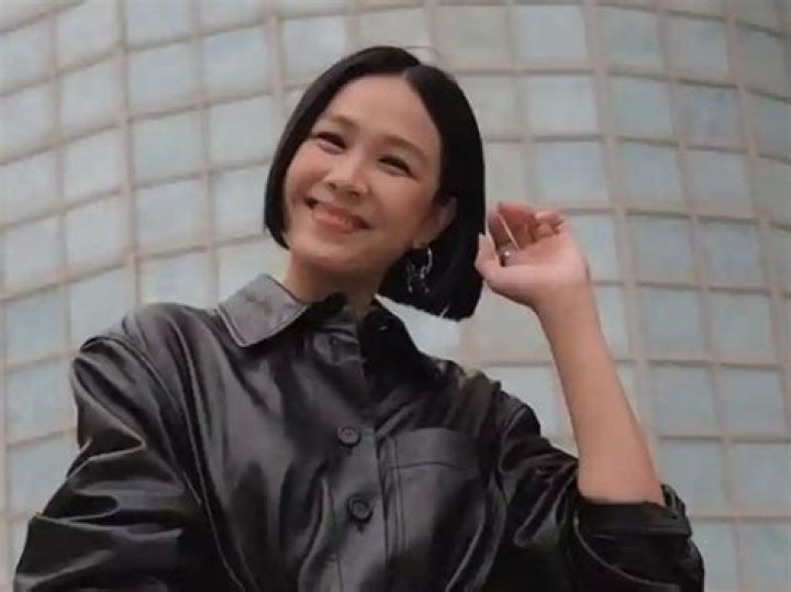 Ya Hui Biography: Age, Height, Husband, Net Worth, Family, Facebook, TikTok, Boyfriend, Instagram, Sister, Brother, Wikipedia, Facebook